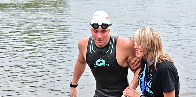 Chapeau bas Damian... Pływak z Biłgoraja przepłynął 100 km (FOTO, VIDEO)-54938