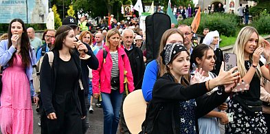 Pielgrzymi wyruszyli z Biłgoraja (FOTO, VIDEO)-55097