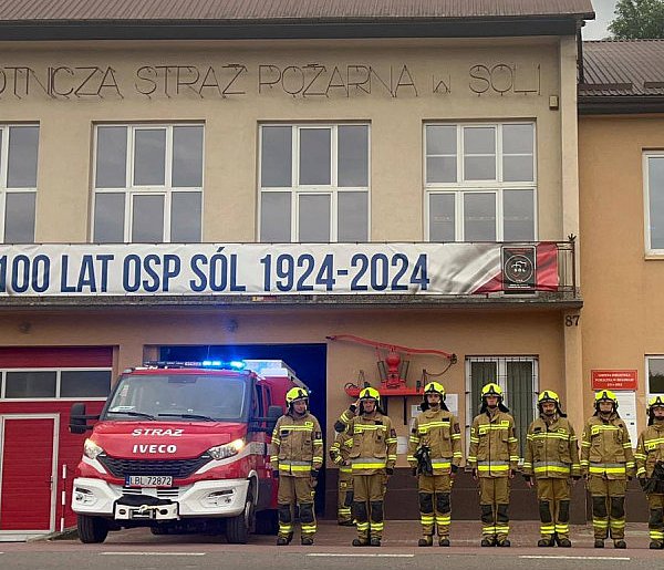 Strażacki hołd dla bohatera: pamięć o druhu z Sierakowic-55578