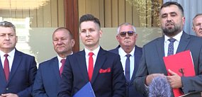 Burmistrz Turobina poza strukturami PiS