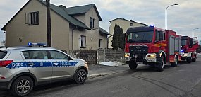 Policjanci uratowali dwie osoby przed pożarem