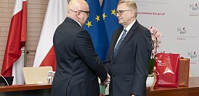 42 lata w służbie podatnikom. Naczelnik z Biłgoraja żeg