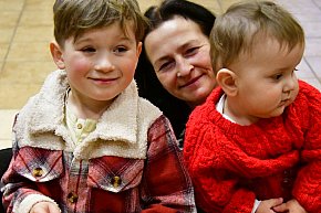 Piernikowy czar w Dąbrówce: KGW Nad Złotą i św. Mikołaj-14202