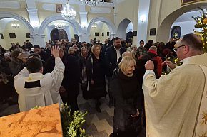 Tak po raz kolejny. Małżonkowie odnawiają przyrzeczenia w wyjątkowe święto-14326