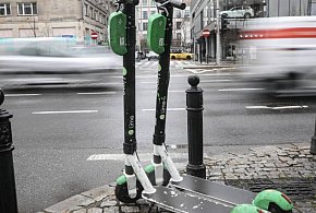 Eksperci i lekarze biją na alarm z powodu śmiertelnych wypadków z udziałem hulajnó-55901