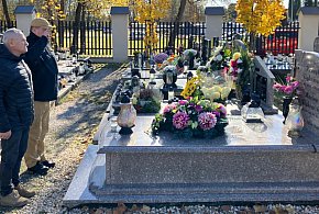 Strażacy uczcili zmarłych kolegów-57788