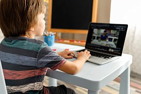 Popularni influencerzy mogą mieć kłopoty. Treści dla dzieci budzą kontrowersje-58140