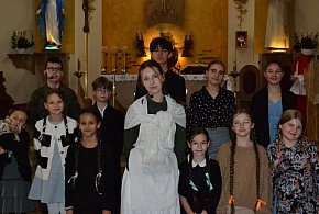 Młodzież KSM ze spektaklem o bł. Karolinie Kózkównie-58394