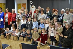 Tarnogród. Przedszkolaki seniorom-58638