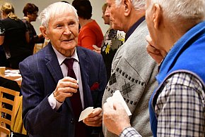 Relacja ze spotkania opłatkowego biłgorajskiego Uniwersytetu Trzeciego Wieku-59334