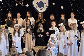 Świąteczne widowisko uczniów z Różańca Drugiego-59499