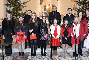„Wniebogłosy” rozbrzmiały w Starym Bidaczowie. Koncert kolęd-60142