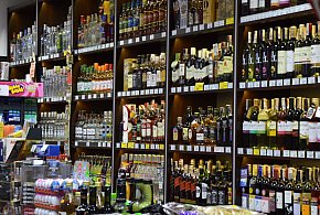 To codzienność wielu Polaków. Nowe dane o alkoholu niepokoją-60246