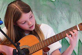 Radosne kolędowanie w biłgorajskiej „Jedynce” (FOTO, VIDEO)