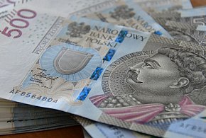 Aktualności. Myślała, że inwestuje oszczędności. Straciła około 50 tys. zł