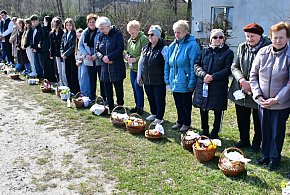 Wielkanocny koszyczek pełen symboli – tradycja „święconego” w Biłgoraju (FOTO)