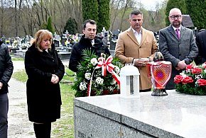 Cześć Ich Pamięci!. Powiat uczcił ofiary katastrofy smoleńskiej (FOTO)