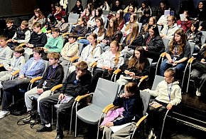 Wielka Powtórka w Biłgoraju: Ósmoklasiści walczą o punkty i wspierają kolegów