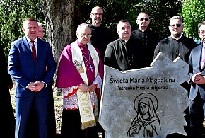 Biłgoraj ma Patronkę. Relacja z odsłonięcia tablicy pamiątkowej (FOTO)
