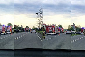 Wypadek w Aleksandrowie. Jedna osoba w szpitalu. Na miejscu służby