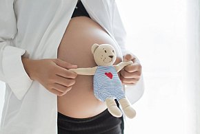 Świadczenia ZUS dla rodziców. Nowy poradnik i adres mama@zus.p