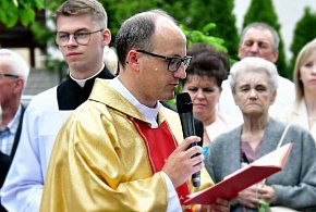 Biłgoraj. Trwa Oktawa Bożego Ciała – tradycja, procesje, wianki (AUDIO)