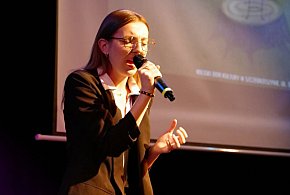 Sukces Klaudii w XXVIII Festiwalu Rozśpiewany Chrząszcz w Szczebrzeszynie