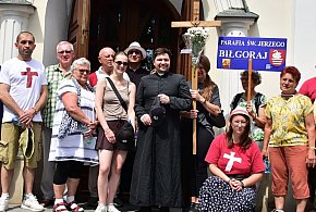 Pielgrzymi z Biłgoraja wyruszyli pieszo do sanktuarium w Krasnobrodzie FOTO