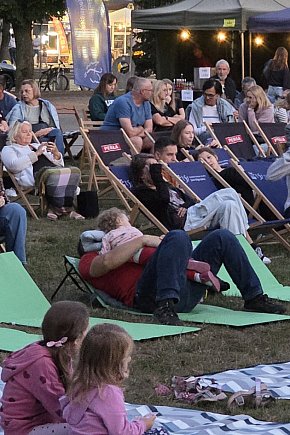 Niezapomniane wieczory pod chmurką: Kino plenerowe w Biłgoraju-13792