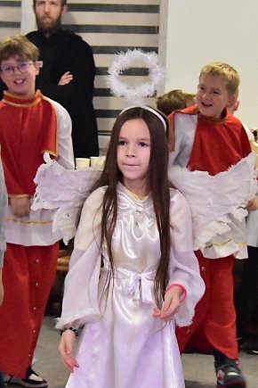 Zabawa, quiz i prezentacje: Bal Wszystkich w Biłgoraju-14095