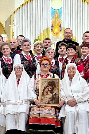 Zespół Jarzębina z Kocudzy, twórca hymnu Euro 2012 świętuje jubileusz-14178