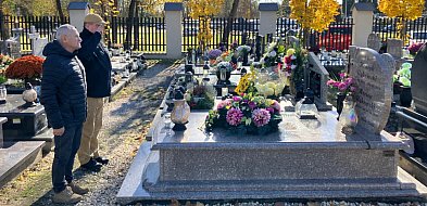 Strażacy uczcili zmarłych kolegów-57788