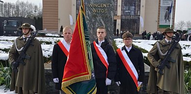 Młodzież u Witosa w rocznicę jego urodzin