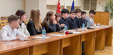 Siatkówka, rajdy i wakacyjny chill. Ambitne plany młodych radnych z Biłgoraja