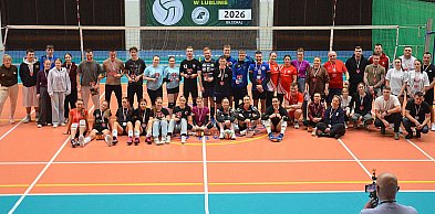 Serwy, bloki i walentynkowe czekoladki