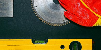 Sklep z narzędziami online czy stacjonarny - gdzie kupować narzędzia do domu czy o