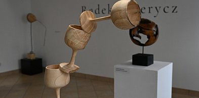 „Ślady Obecności” – nowa wystawa Radka Teterycza w MZB w Biłgoraju