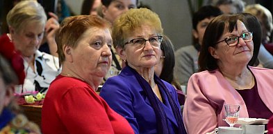 Biszcza w ukłonie dla Pań. Wyjątkowe świętowanie w GOSiR (FOTO, VIDEO)