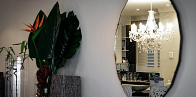 Lustro na wymiar — sposób na optyczne powiększenie małych wnętrz