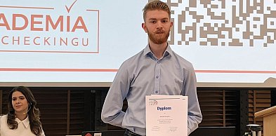 Uczeń ONZ-etu w finale Olimpiady Wiedzy o Mediach