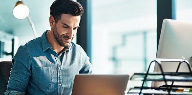 Biznes w chmurze – dlaczego warto przenieść ewidencję czasu pracy do Internetu?