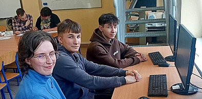 Angelika Kołoda bezkonkurencyjna w teorii! Sukces uczniów RCEZ w Płocku