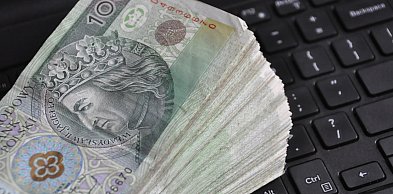 Chciała sprzedać auto, straciła 35 tys. zł