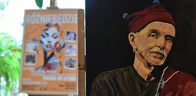 Biłgorajscy artyści amatorzy zachwycają. Wystawa, aukcja i wielki potencjał w BCK