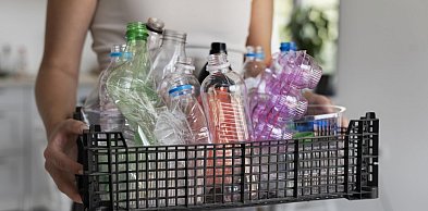 Wraca temat systemu kaucyjnego. Wśród internautów dominuje krytyka