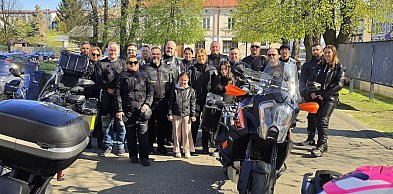 Ryk silników i modlitwa: Biłgorajscy motocykliści ruszyli na Jasną Górę