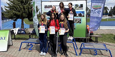 Złote lekkoatletki z I LO im. ONZ!