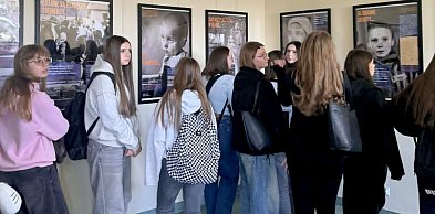 Ponad 10 tys. skradzionych istnień. Poruszająca ekspozycja IPN w biłgorajskiej