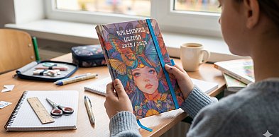 Przegląd trendów 2025/2026: Najmodniejsze okładki i wzory kalendarzy