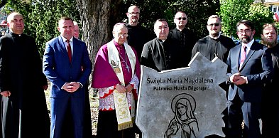 Biłgoraj ma Patronkę. Relacja z odsłonięcia tablicy pamiątkowej (FOTO)